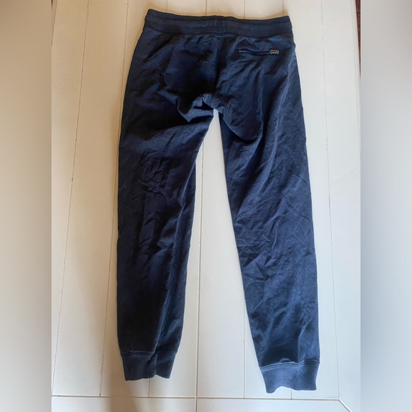 Women’s lululemon pants - Picture 3 of 5